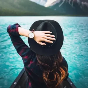 modern stylish whatsapp dp for girls​ 4