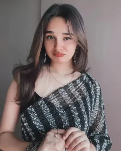 cute girls pics for dp​